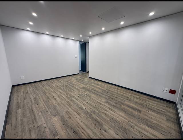 381M² OFFICE TO LET IN KILLARNEY